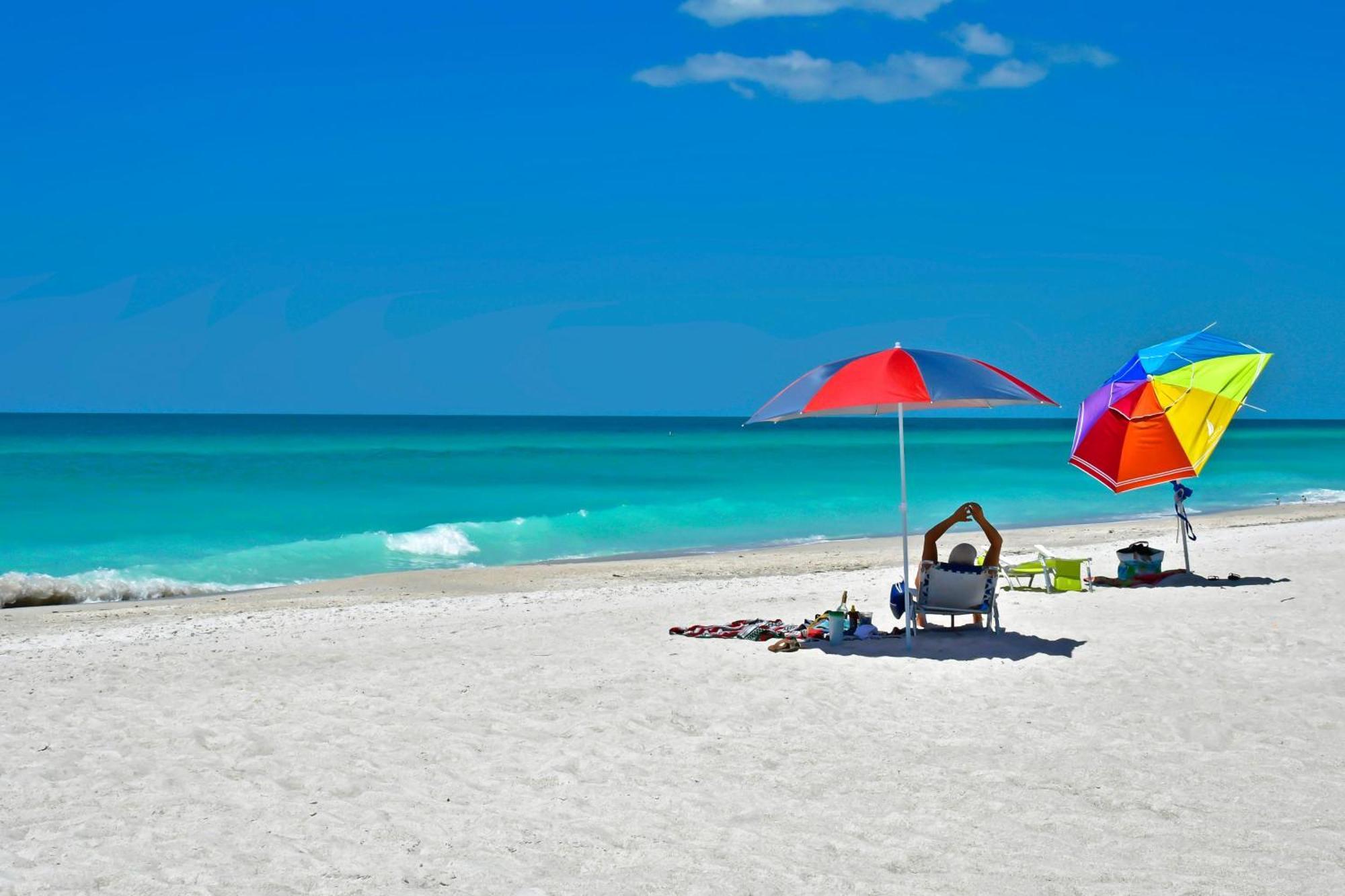 Anna Maria Island Beach Palace Bradenton Beach Exterior photo
