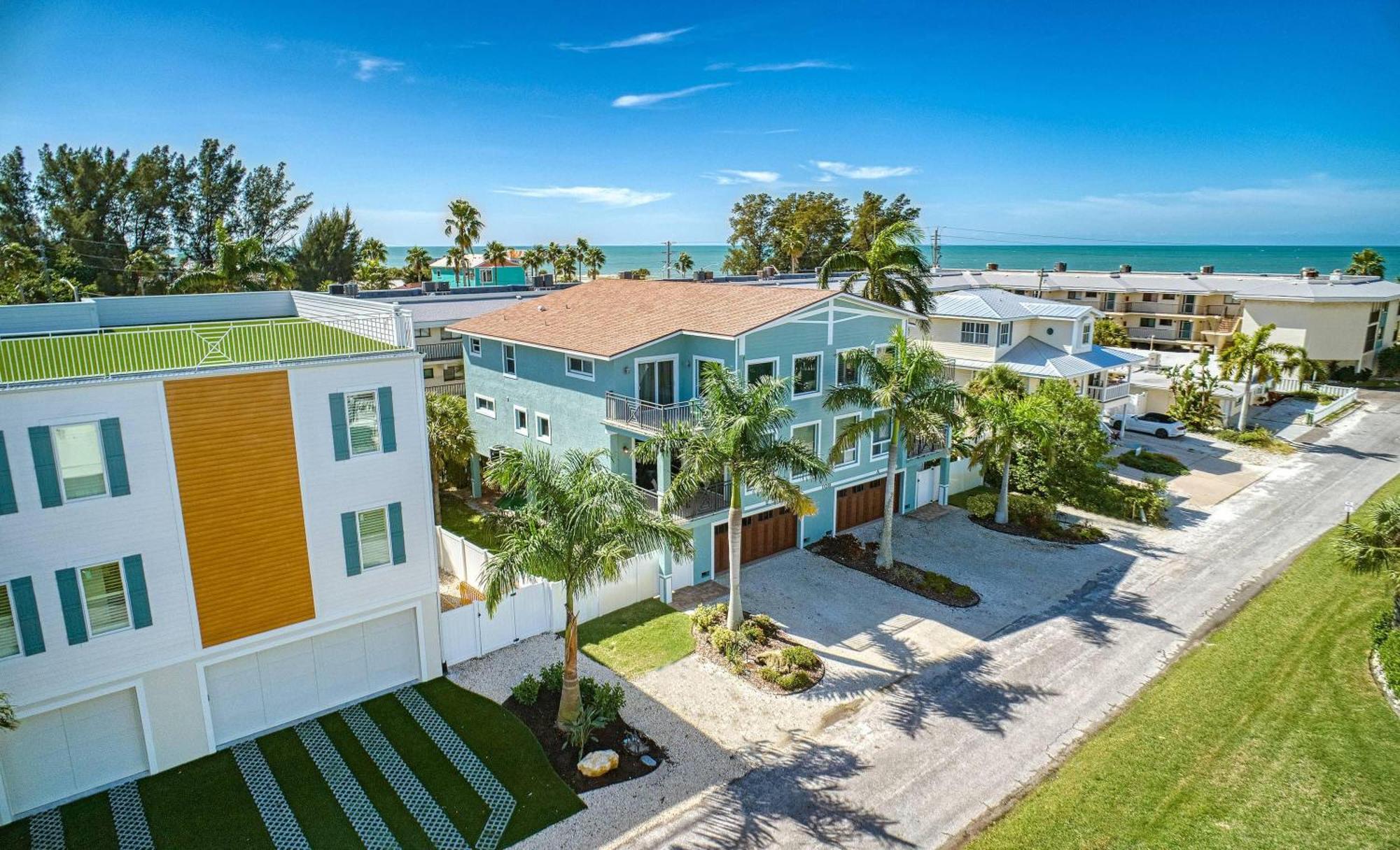 Anna Maria Island Beach Palace Bradenton Beach Exterior photo